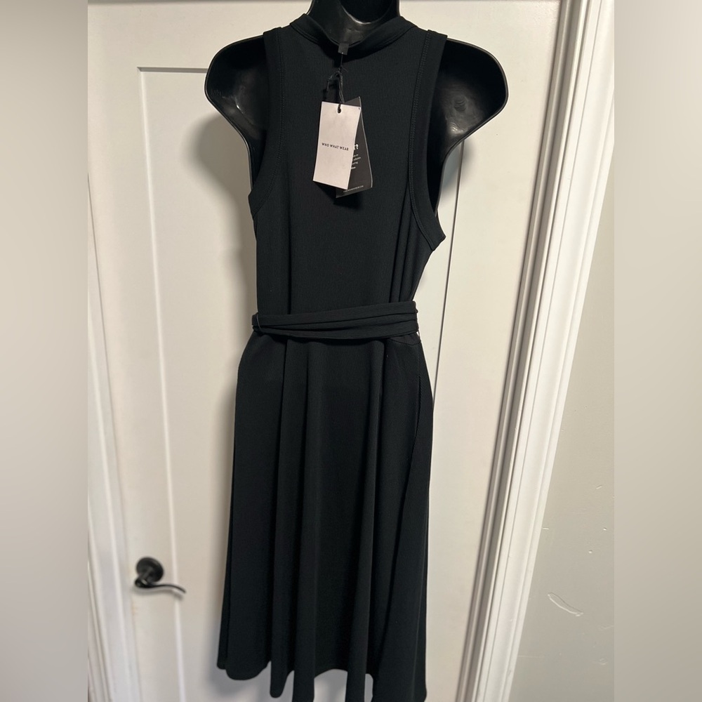 Belted Ribbed Dress - Picture 4 of 4
